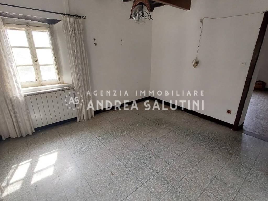 casa indipendente in vendita a Buti