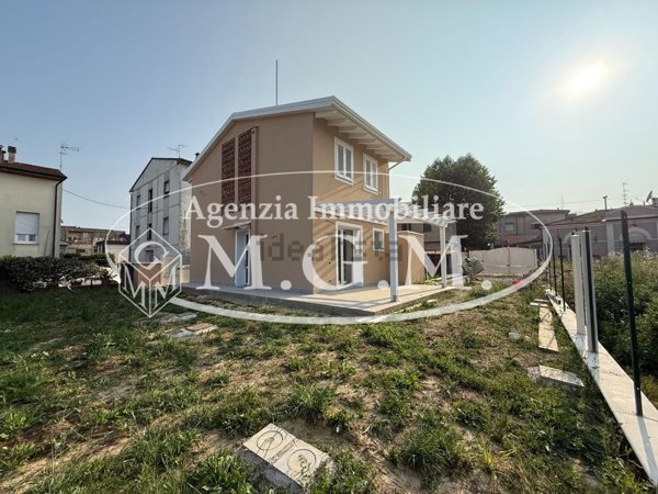 casa indipendente in vendita a Buti