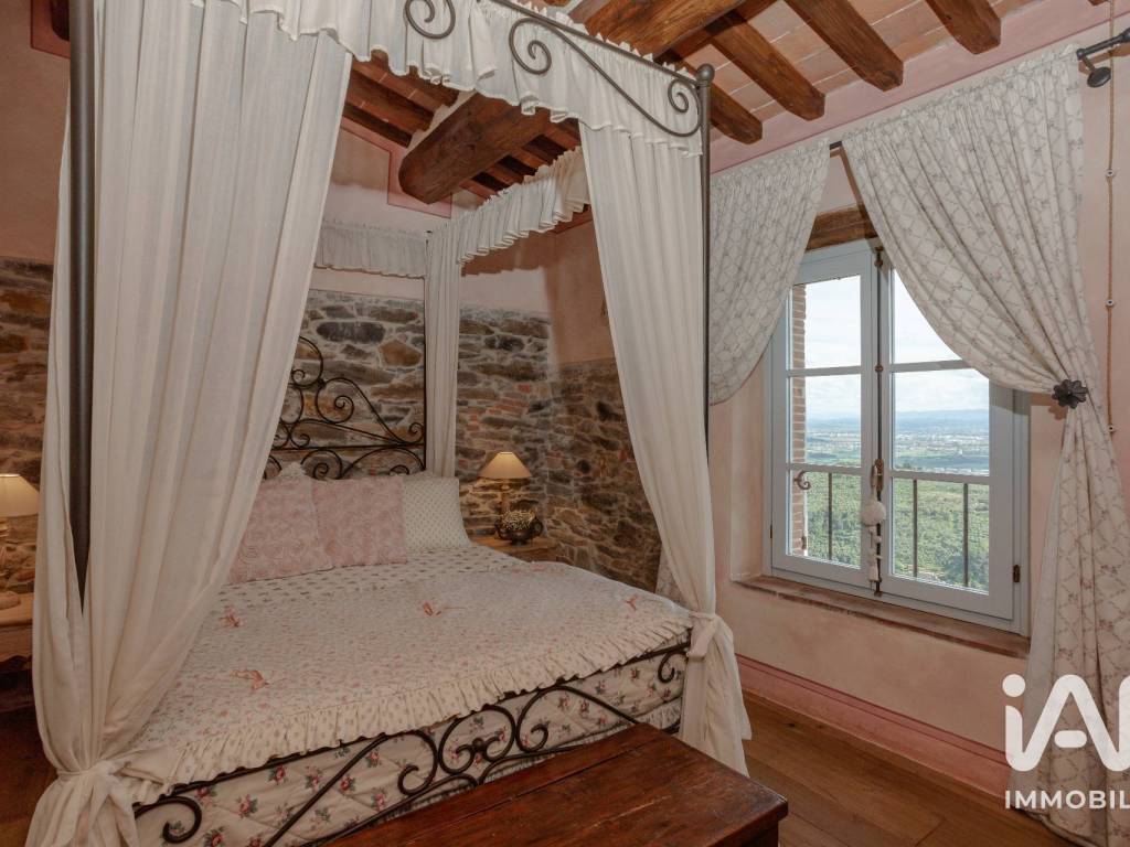 casa indipendente in vendita a Buti