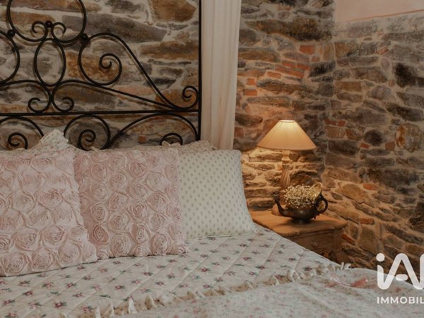 casa indipendente in vendita a Buti