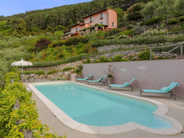 casa indipendente in vendita a Buti