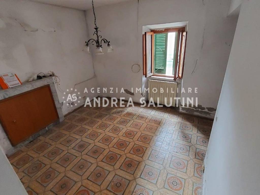 casa indipendente in vendita a Buti