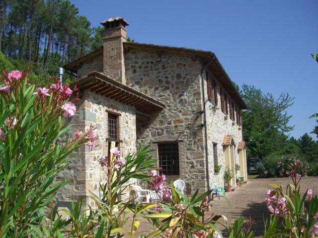 casa indipendente in vendita a Buti