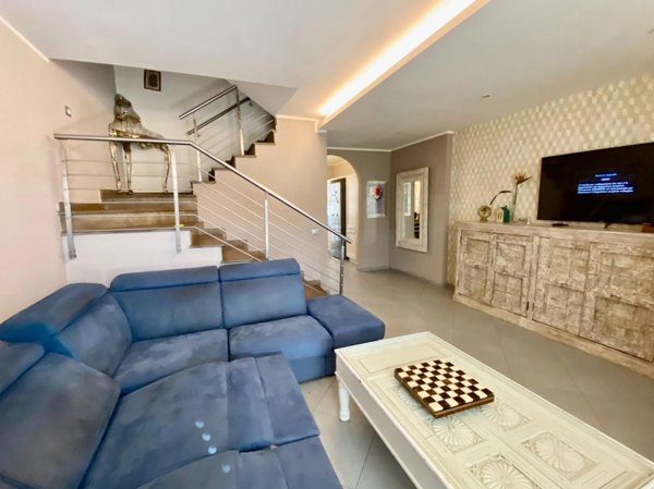 casa indipendente in vendita a Buti