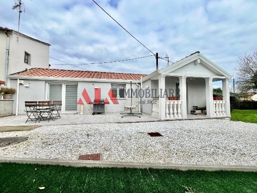 casa indipendente in vendita a Buti in zona La croce