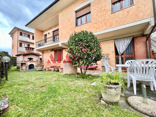 casa indipendente in vendita a Buti in zona La croce
