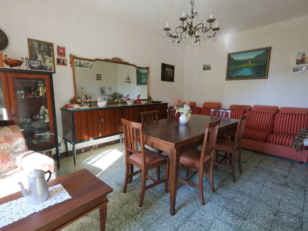 casa indipendente in vendita a Buti