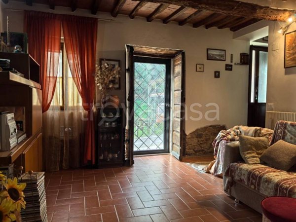 casa semindipendente in vendita a Buti in zona La croce