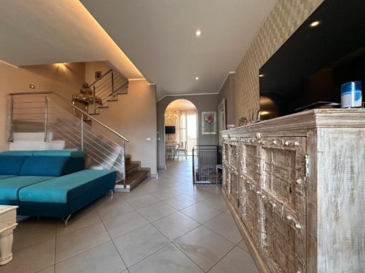 casa indipendente in vendita a Buti