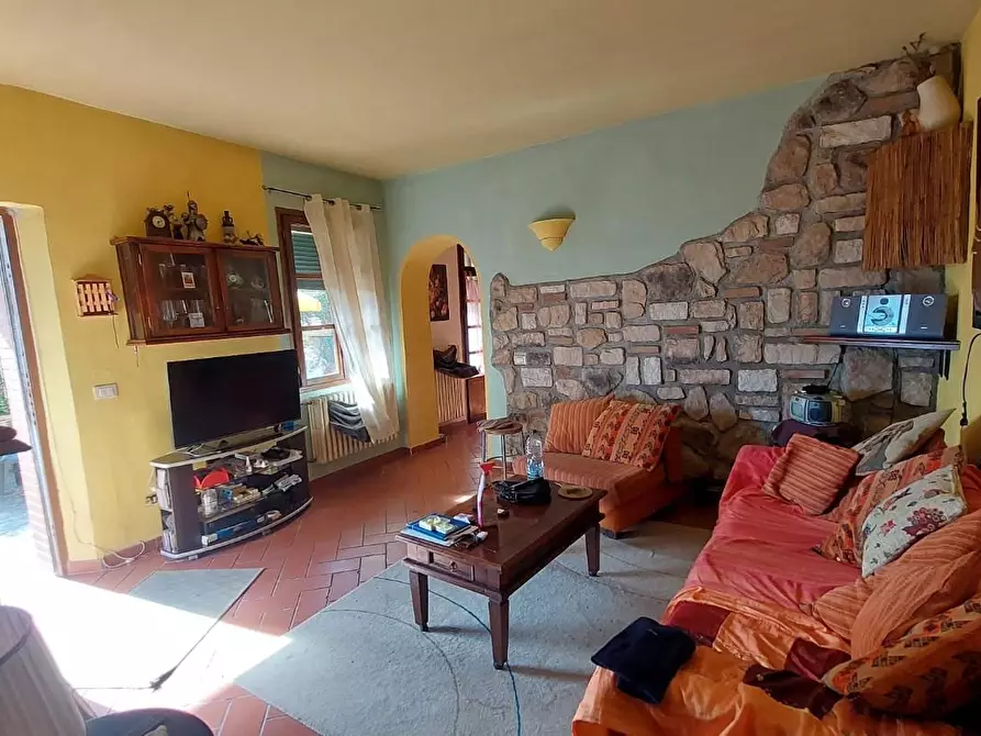 casa indipendente in vendita a Buti