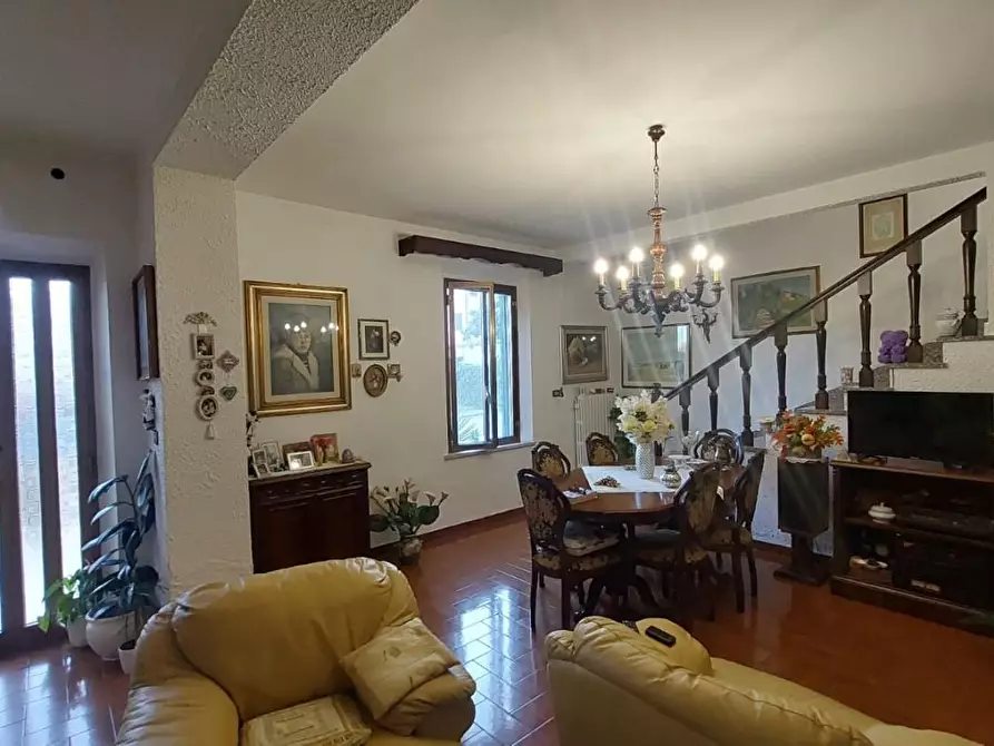 casa indipendente in vendita a Buti