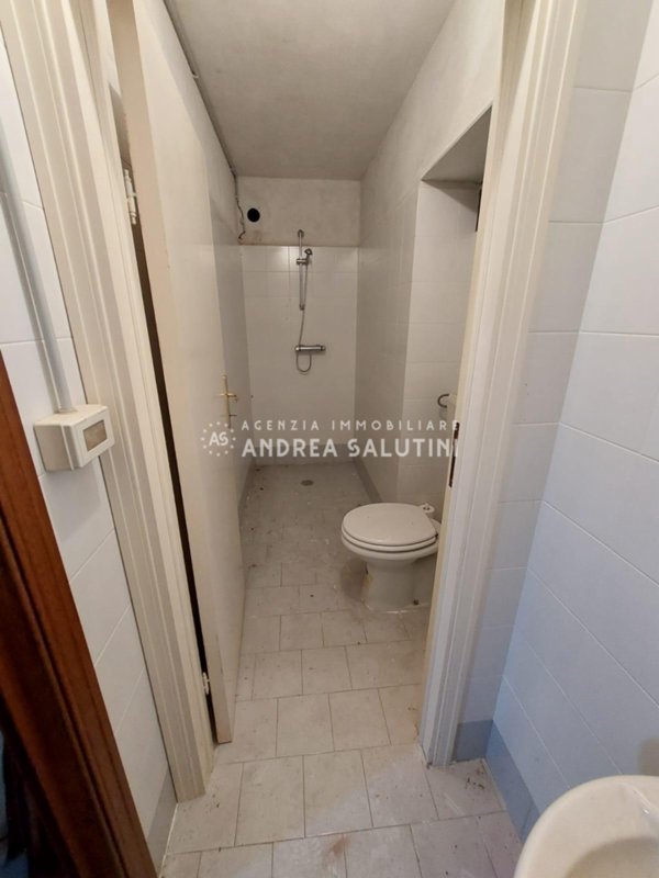 trivano in vendita a Buti