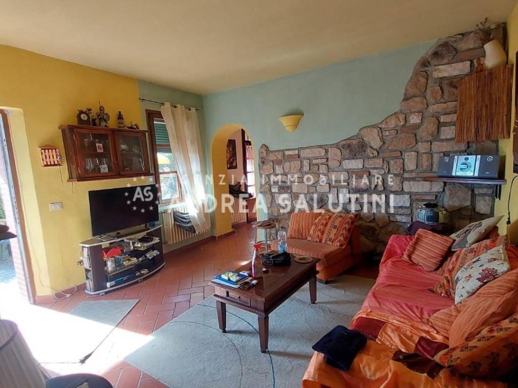 casa indipendente in vendita a Buti in zona La croce