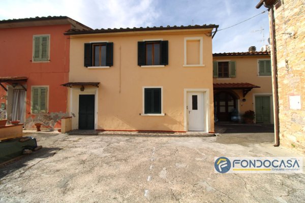 casa indipendente in vendita a Buti