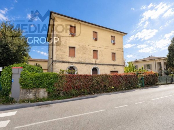 casa indipendente in vendita a Buti