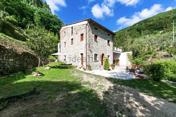 appartamento in vendita a Buti in zona La croce