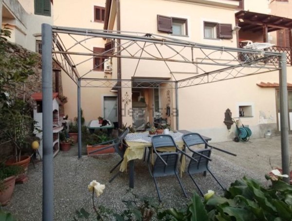appartamento in vendita a Calci in zona Montemagno