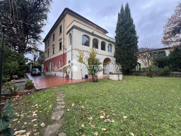 casa indipendente in vendita a Calci in zona Villa