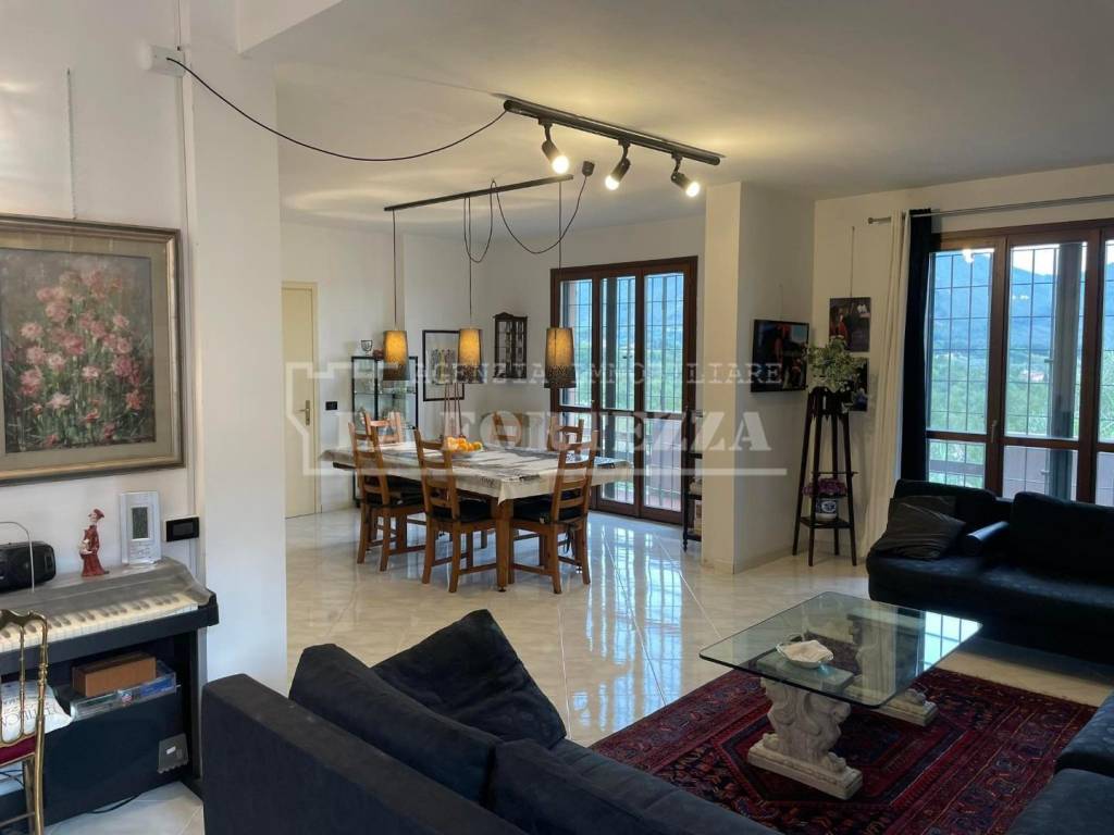 casa indipendente in vendita a Calci in zona Villa