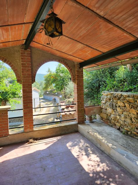 casa indipendente in vendita a Calci