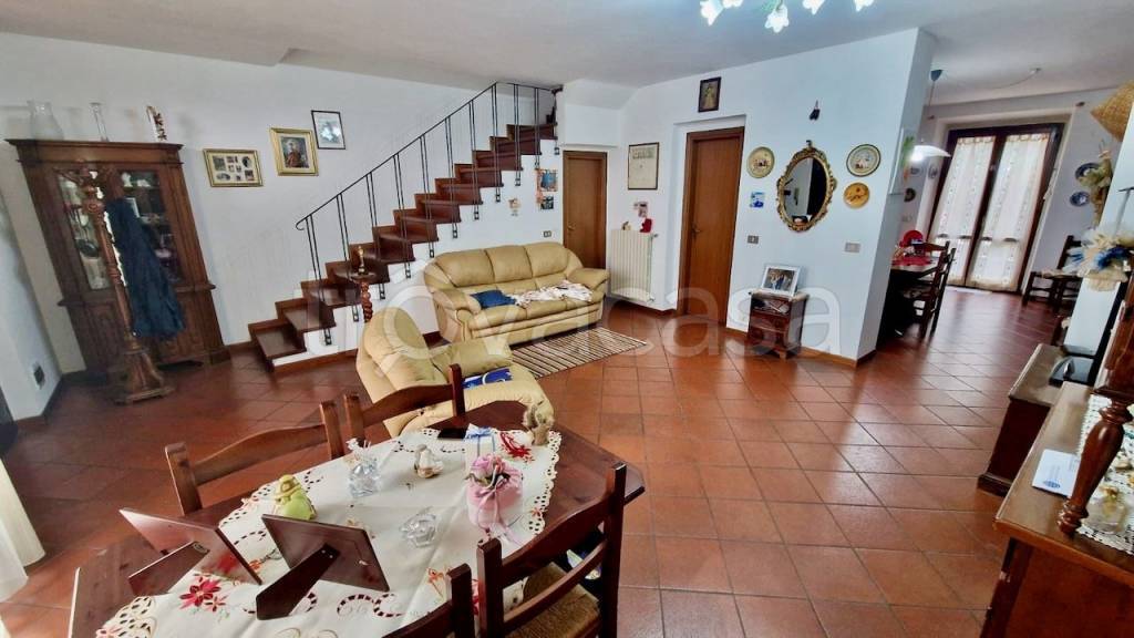 casa indipendente in vendita a Calci in zona Villa