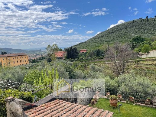 casa indipendente in vendita a Calci in zona Villa
