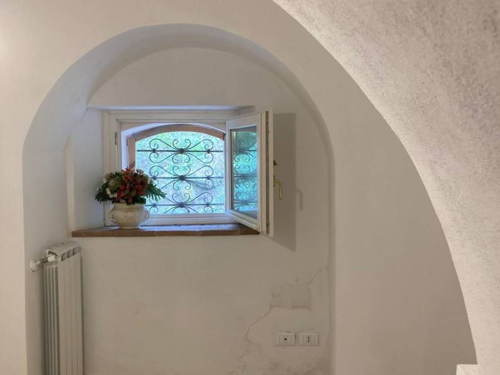 ufficio in vendita a Calci