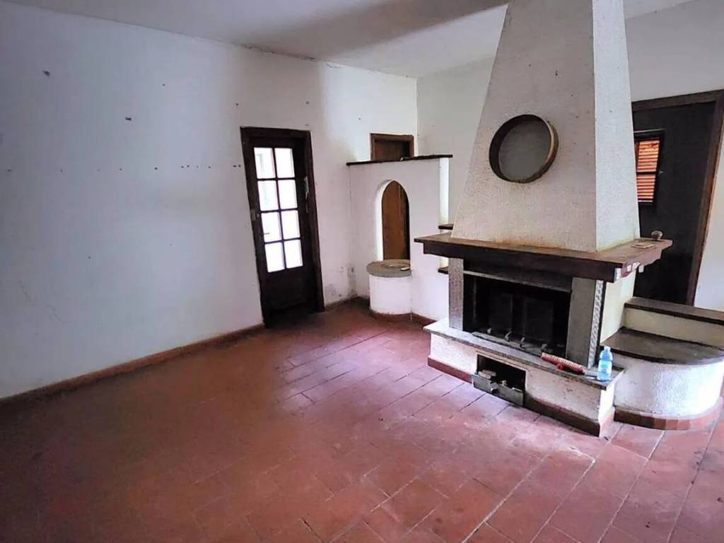 casa indipendente in vendita a Calci