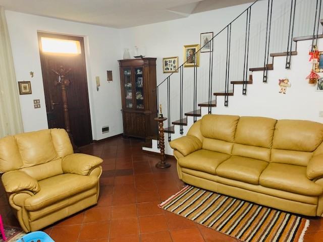 casa indipendente in vendita a Calci in zona Villa