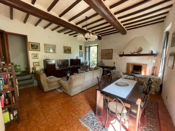casa indipendente in vendita a Calci in zona Villa