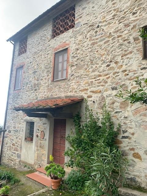 appartamento in vendita a Calci