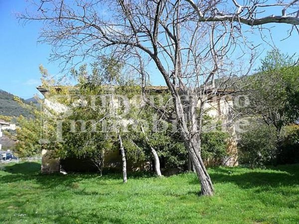 rudere in vendita a Calci