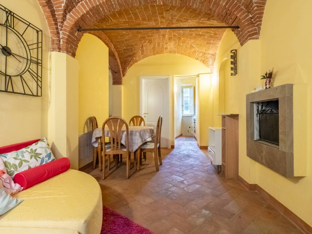 appartamento in vendita a Calci