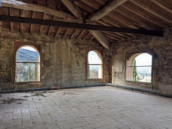 casa indipendente in vendita a Calci