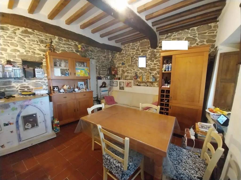 casa indipendente in vendita a Calci in zona Villa