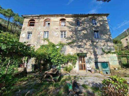 intera palazzina in vendita a Calci