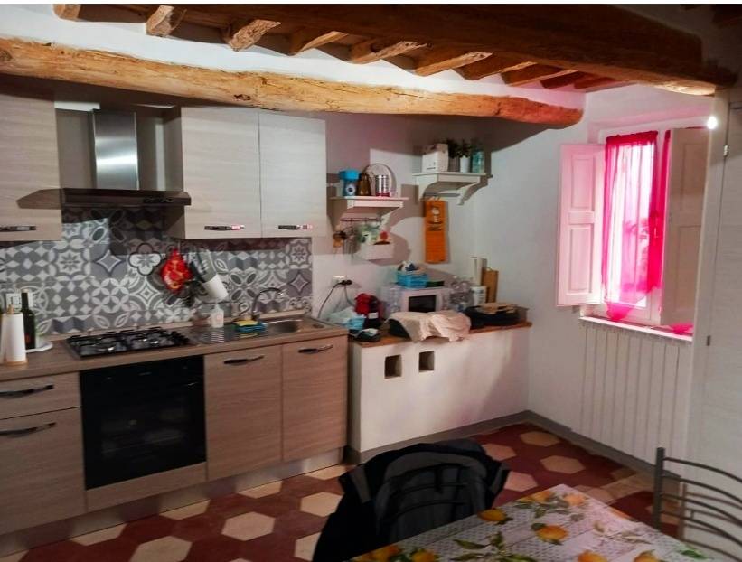 casa indipendente in vendita a Calci