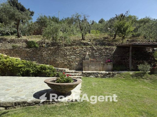 casa indipendente in vendita a Calci in zona Villa