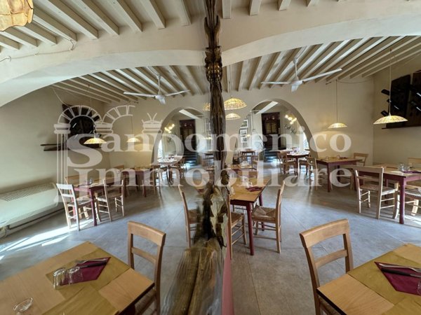 negozio in vendita a Calci in zona Montemagno