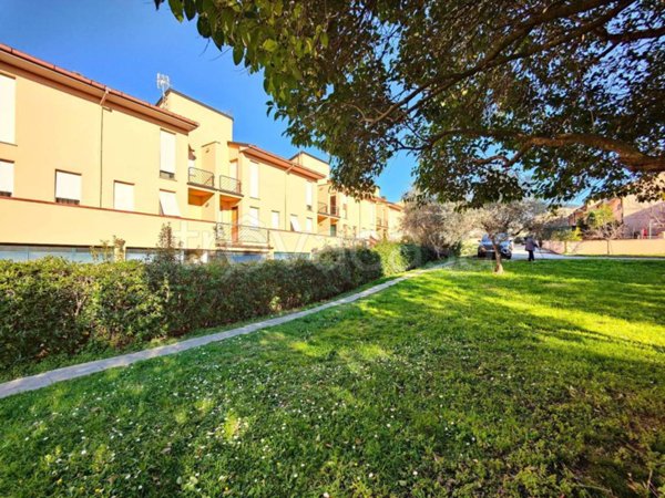 casa indipendente in vendita a Calci in zona Villa