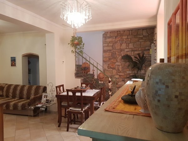 casa indipendente in vendita a Calci