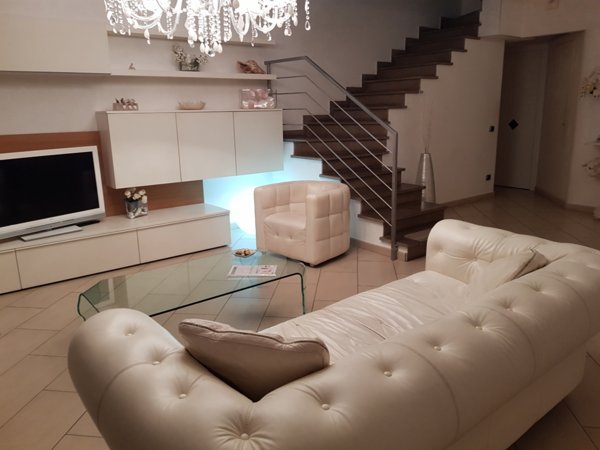 casa indipendente in vendita a Calci in zona Villa