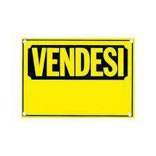 locale commerciale in vendita a Calci