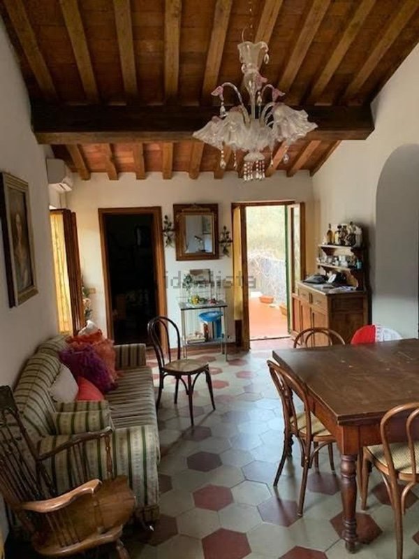 casa indipendente in vendita a Calci