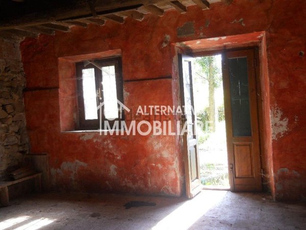 casa indipendente in vendita a Calci