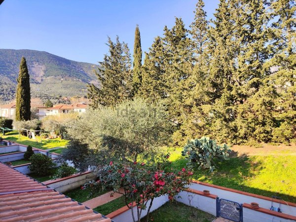 casa indipendente in vendita a Calci