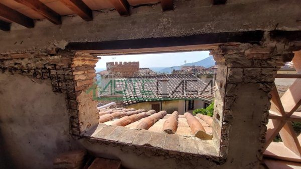 appartamento in vendita a Calci in zona Montemagno