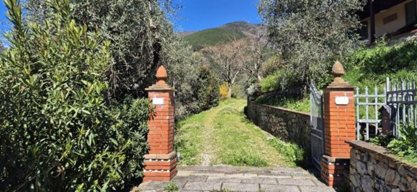 appartamento in vendita a Calci