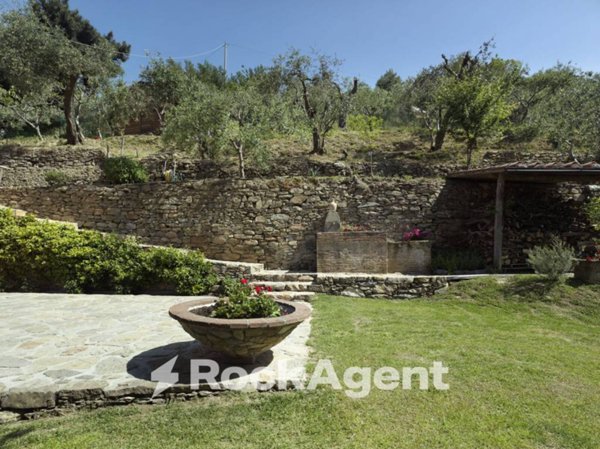 casa indipendente in vendita a Calci in zona Villa