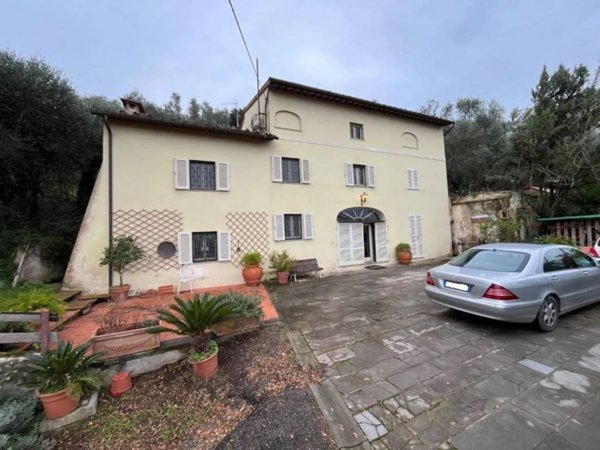 casa indipendente in vendita a Calci